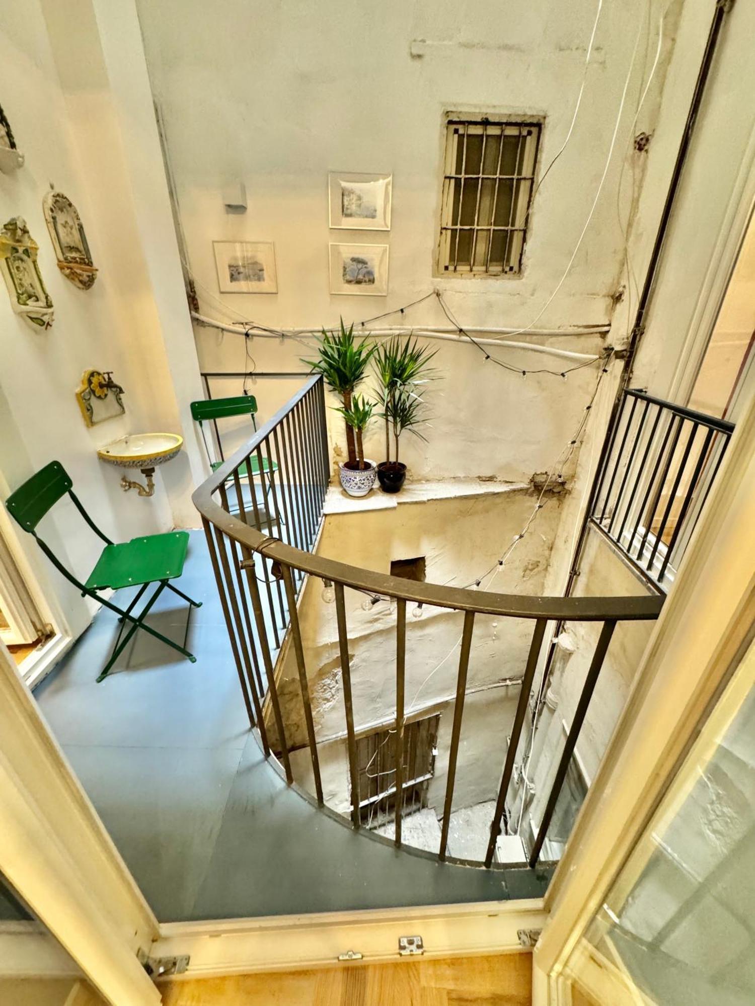 Alma De Chiaja - Design Suites & Apartments Naples Exterior photo